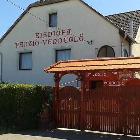 Kisdiófa Panzió és Vendéglő Vajdácska Exterior foto